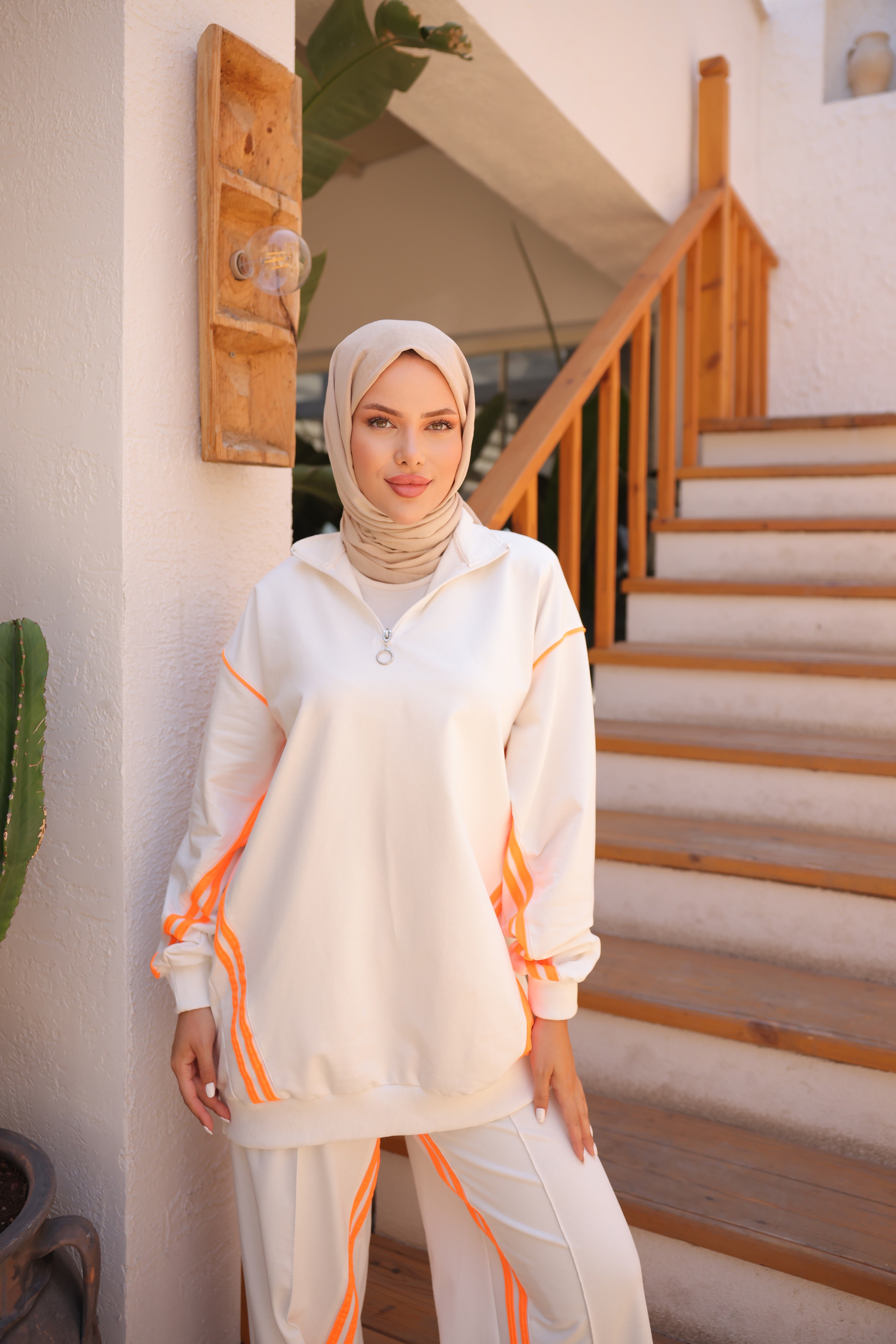 Modest Two-Piece Tunic Set with Zip Neck – Stretch Cotton Fabric