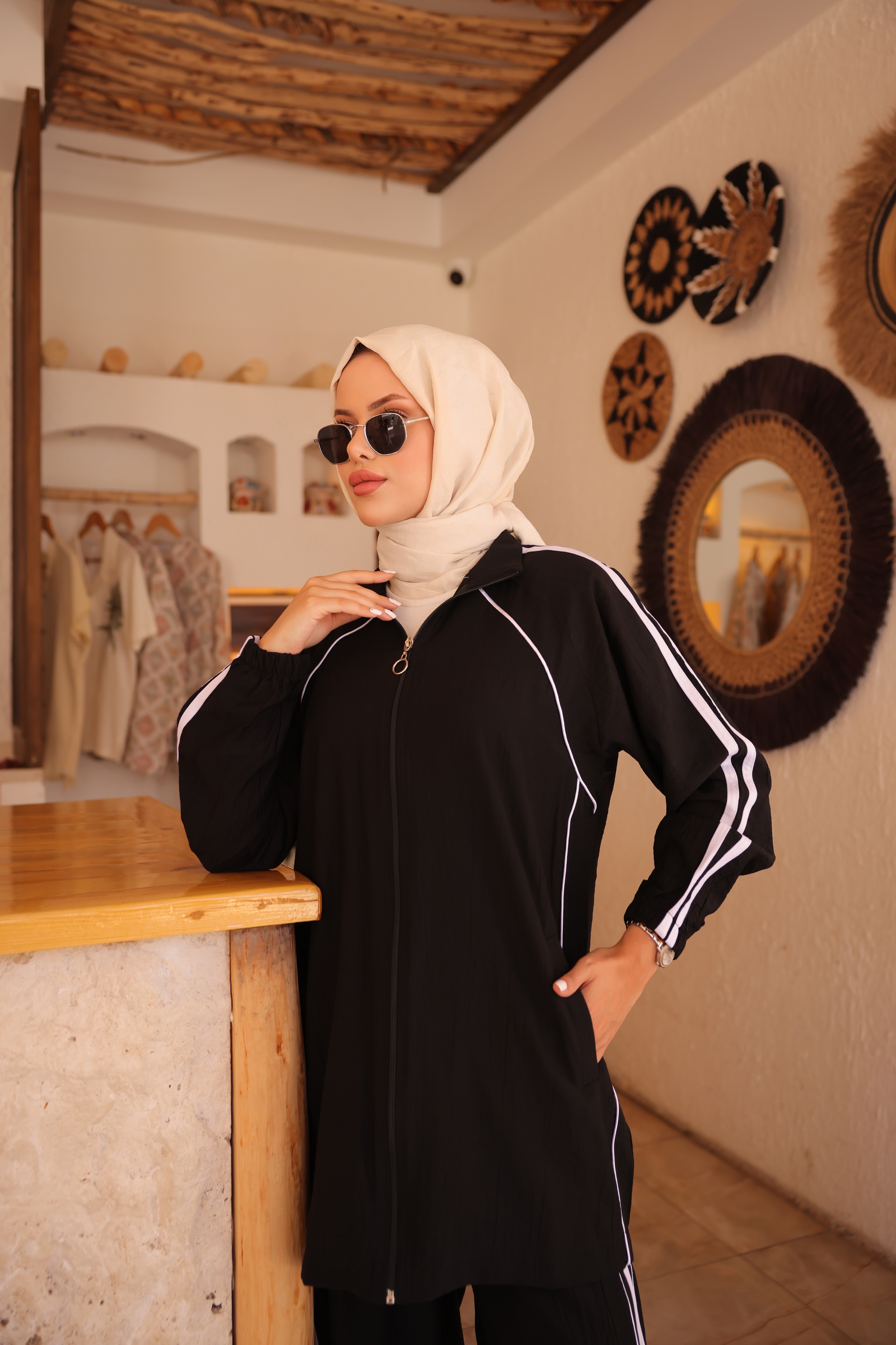 Modest Two-Piece Set in Lightweight Çelik Fabric – Zippered Tunic with Pockets