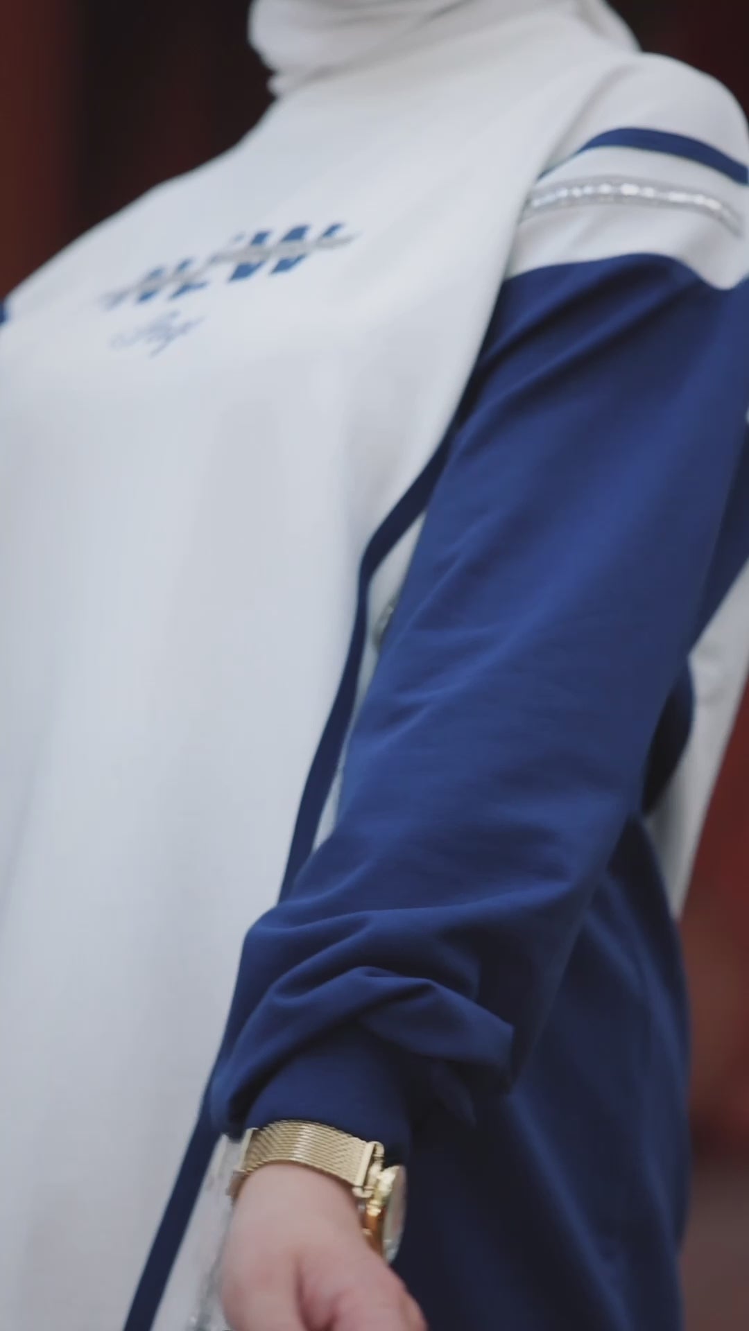 Hijab-Friendly Casual Sportswear for Women on the Go