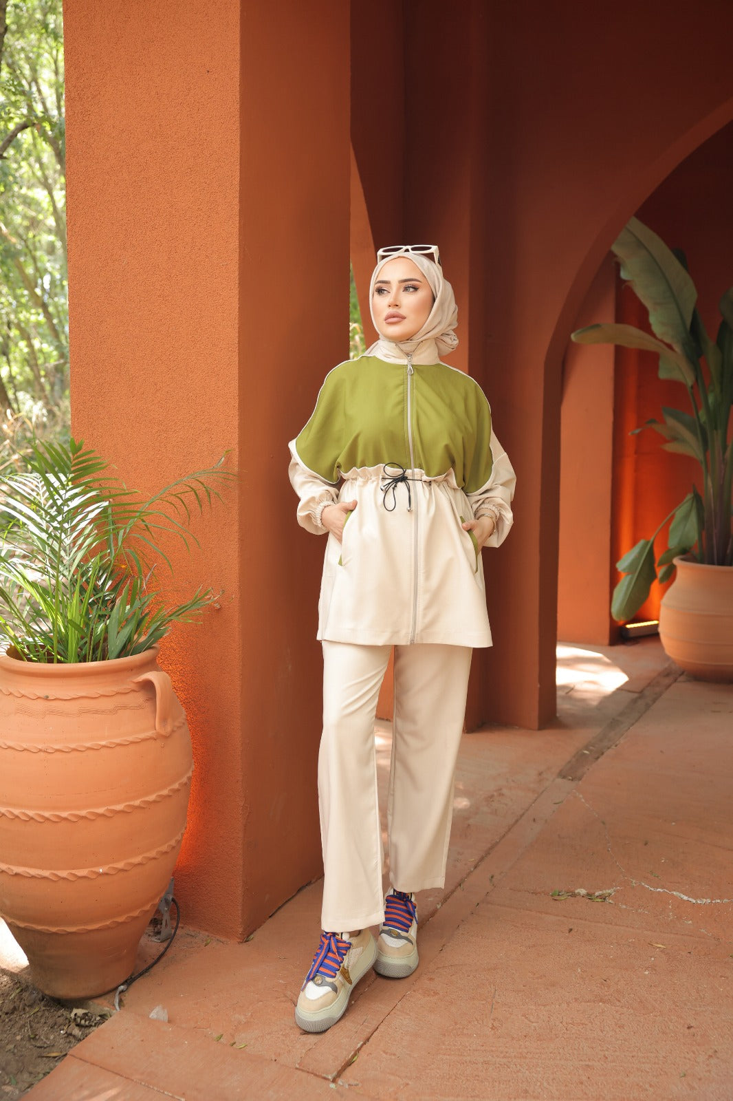 Tips for coordinating colors in veiled clothes
