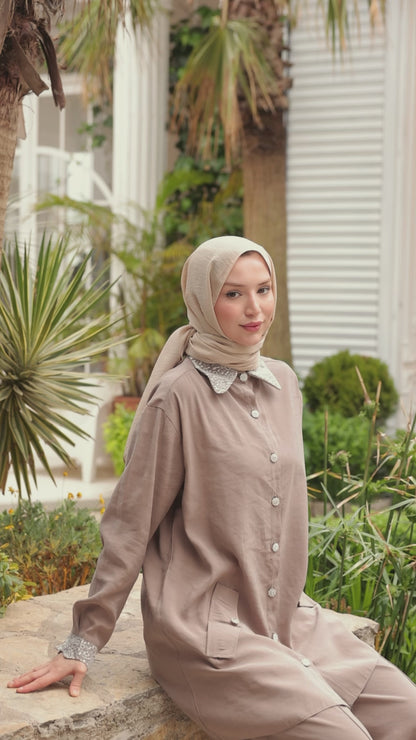 Modest Hijab Set with Button-Down Top &amp; Wide-Leg Pants – Everyday Casual Elegance